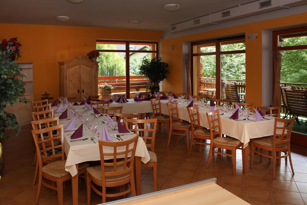 Hotel Cementar Hranice  Dış mekan fotoğraf